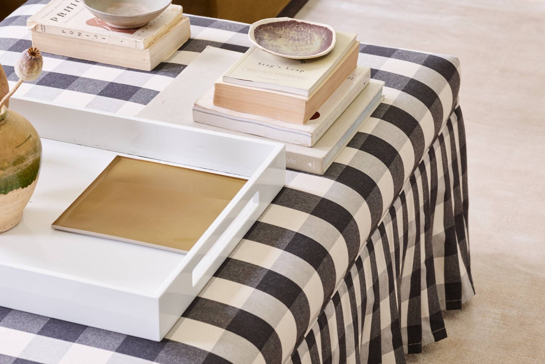 Pleated footstool top