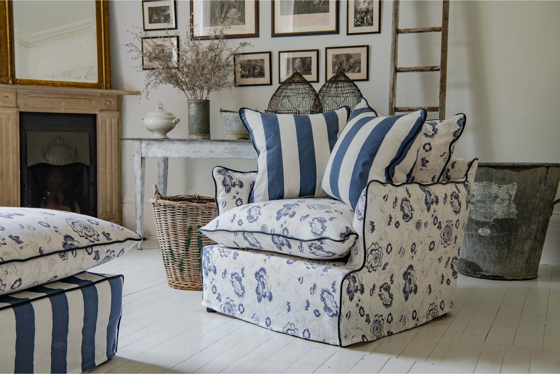 Cabbages and Roses Eleanor Armchair Navy