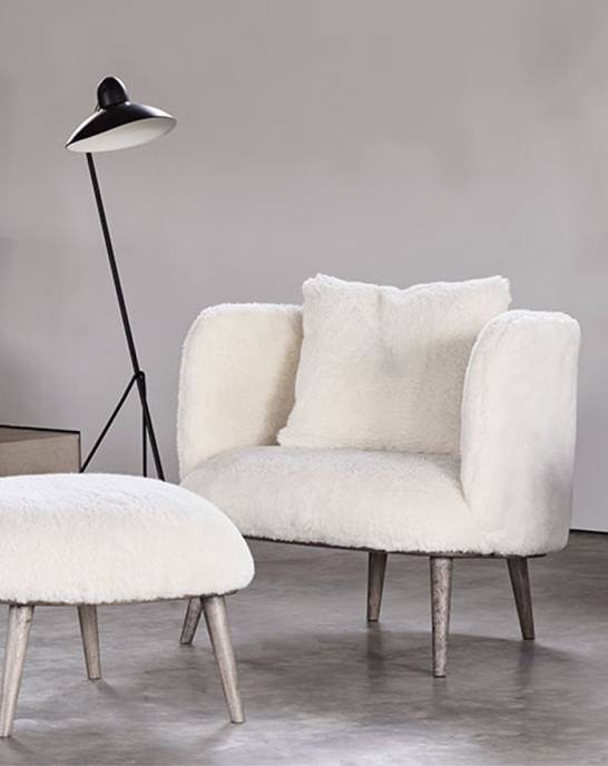 Isaac - Midcentury Armchair Upholstered in Long Pile Wool